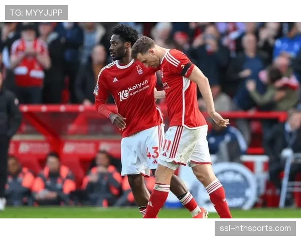 英超战术演变趋势分析揭示高位逼抢效率提升 场均夺回球权13.3次